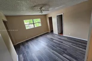 954 SW 74th Ave, North Lauderdale, FL 33068 - Photo 13