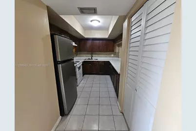 954 SW 74th Ave, North Lauderdale, FL 33068 - Photo 7