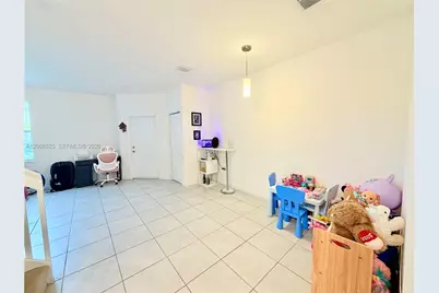 1877 SE 26th Ter, Homestead, FL 33035 - Photo 21