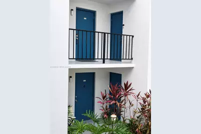6901 Cypress Rd #B17, Plantation, FL 33317 - Photo 3