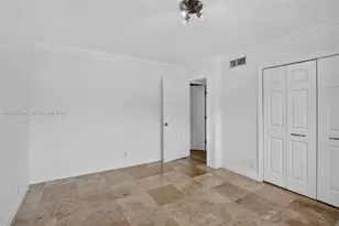 359 Lakeview Dr, Weston, FL 33326 - Photo 25