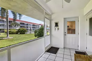 580 Egret Dr, Hallandale Beach, FL 33009 - Photo 17