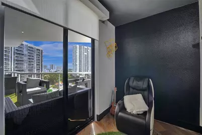 3610 Yacht Club Dr #1206, Aventura, FL 33180 - Photo 37
