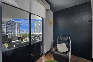 3610 Yacht Club Dr, Aventura, FL 33180 - Photo 37