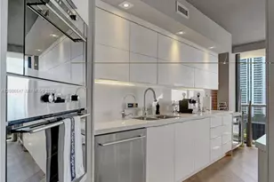 3610 Yacht Club Dr, Aventura, FL 33180 - Photo 29