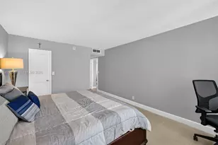 2030 S Ocean Dr, Hallandale Beach, FL 33009 - Photo 27