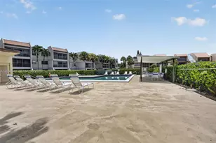 220 Lakeview Dr, Weston, FL 33326 - Photo 33