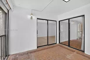 220 Lakeview Dr, Weston, FL 33326 - Photo 31