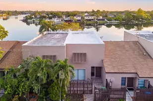 1217 NW 122nd Terrace, Pembroke Pines, FL 33026 - Photo 27