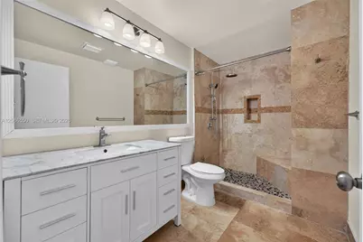 1217 NW 122nd Ter, Pembroke Pines, FL 33026 - Photo 17