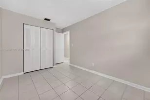 1217 NW 122nd Terrace, Pembroke Pines, FL 33026 - Photo 19