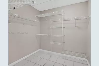 1217 NW 122nd Ter, Pembroke Pines, FL 33026 - Photo 13