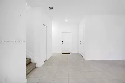 879 SE 26th Ter, Homestead, FL 33035 - Photo 37