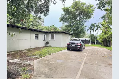 1543 NE 144th St #1, Miami, FL 33161 - Photo 5