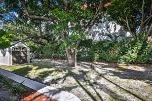47 Sidonia Ave, Coral Gables, FL 33134 - Photo 25
