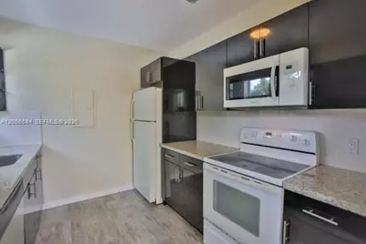 47 Sidonia Ave #47, Coral Gables, FL 33134 - Photo 17
