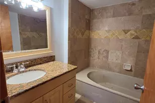 [Address not provided], Hallandale Beach, FL 33009 - Photo 13