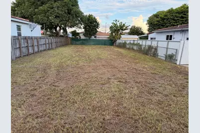 231 NW 62nd Ave, Miami, FL 33126 - Photo 5