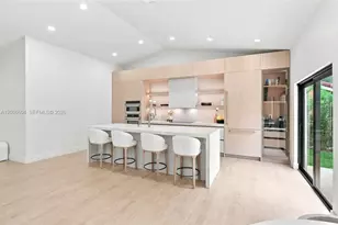 402 SW 200th Terrace, Pembroke Pines, FL 33029 - Photo 11