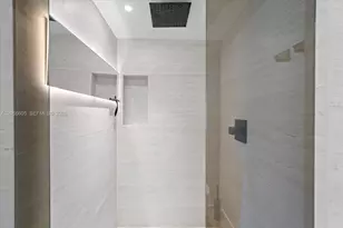 881 Ocean Dr, Key Biscayne, FL 33149 - Photo 31