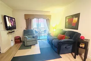 9702 Hammocks Blvd, Miami, FL 33196 - Photo 9