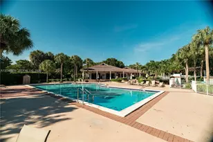 9702 Hammocks Blvd, Miami, FL 33196 - Photo 5
