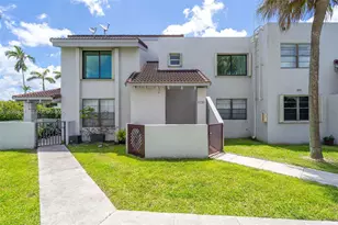 860 NW 106th Ave, Miami, FL 33172 - Photo 3