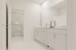 27372 SW 159th Ct, Miami, FL 33031 - Photo 7