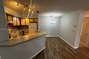 3360 N Pinewalk Dr N, Margate, FL 33063 - Photo 3