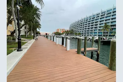 3001 NE 185th St #612, Aventura, FL 33180 - Photo 37