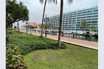 3001 NE 185th St #612, Aventura, FL 33180 - Photo 41