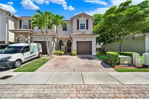 9318 SW 220th St, Cutler Bay, FL 33190 - Photo 3