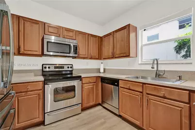 9318 SW 220th St, Cutler Bay, FL 33190 - Photo 15