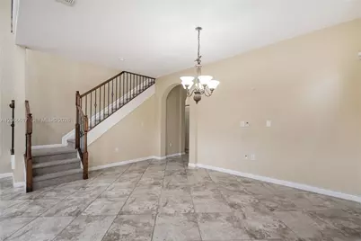27621 SW 139th Pl, Homestead, FL 33032 - Photo 9