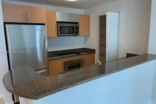 300 S Biscayne Blvd, Miami, FL 33131 - Photo 3