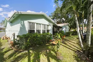 10308 Greenbriar Ct, Boca Raton, FL 33498 - Photo 3