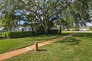 10308 Greenbriar Ct, Boca Raton, FL 33498 - Photo 23