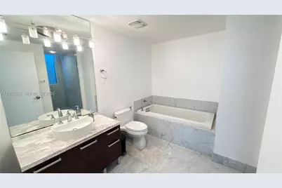 244 Biscayne Blvd #808, Miami, FL 33132 - Photo 7