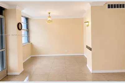 251 174th St #706, Sunny Isles Beach, FL 33160 - Photo 5