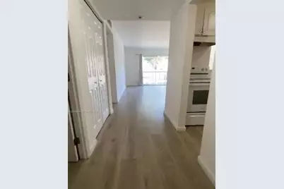 15205 NE 6th Ave #D104, Miami, FL 33162 - Photo 1