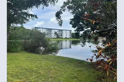 8775 Park Blvd #123, Miami, FL 33172 - Photo 31