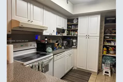8775 Park Blvd #123, Miami, FL 33172 - Photo 5