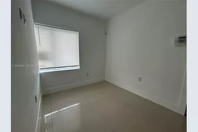 1890 NW 35 St #7, Miami, FL 33126 - Photo 9
