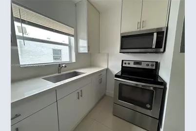 1890 NW 35 St #7, Miami, FL 33126 - Photo 7