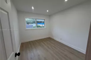 838 Fairway Dr, Plantation, FL 33317 - Photo 5