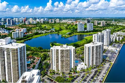 3675 N Country Club Dr #401, Aventura, FL 33180 - Photo 3