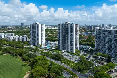 3675 N Country Club Dr #401, Aventura, FL 33180 - Photo 3