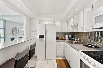 3675 N Country Club Dr #401, Aventura, FL 33180 - Photo 9