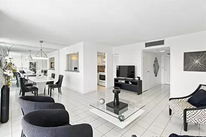 3675 N Country Club Dr #401, Aventura, FL 33180 - Photo 27