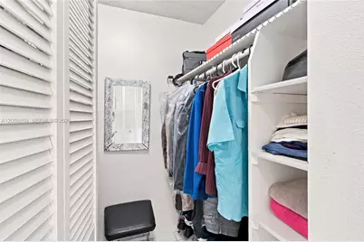 3675 N Country Club Dr #401, Aventura, FL 33180 - Photo 27